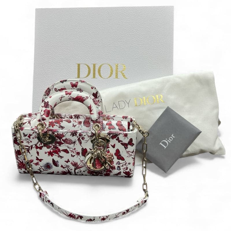 CHRISTIAN DIOR